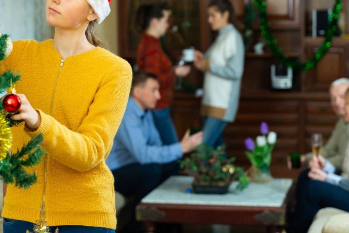 Woman Refuses to Host Husband’s Family for Holidays, but He Invites Them Anyway