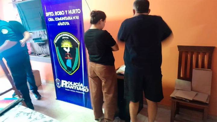 Allanaron un corralón y detuvieron a sus dueños por presuntas estafas en Añatuya