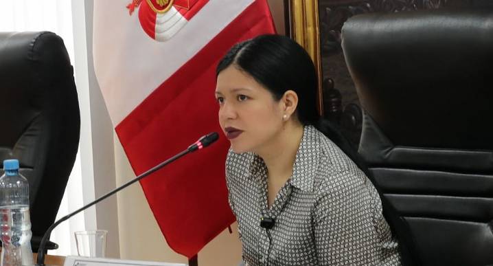 Comisión de Ética aprobó indagación preliminar contra congresista Ariana Orué
