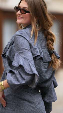 Los pantalones anchos que reinarán este otoño-invierno 2025/26 y cómo llevar el “efecto tipazo”