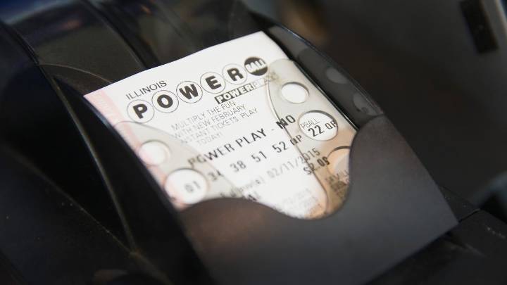 Unclaimed $200K-winning Powerball ticket will soon expire – NBC Chicago