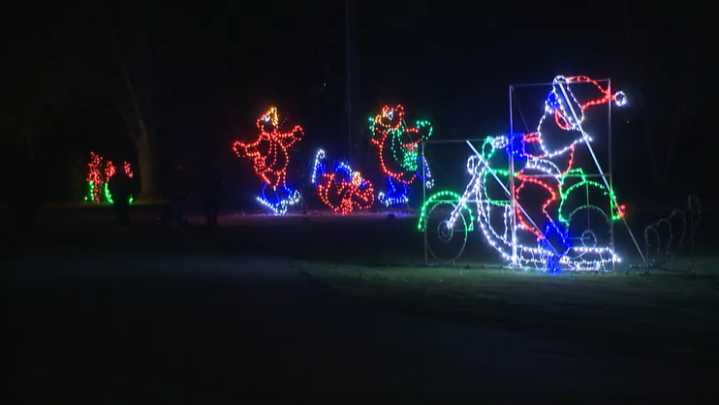 'Joy of Christmas' light show returns to Columbiana