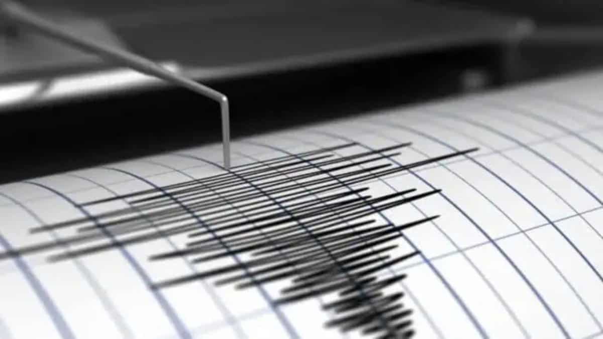 5.7magnitude earthquake in Bangladesh triggers tremors in West Bengal