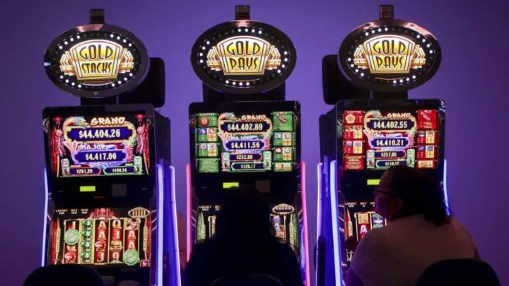 Segob suspende 13 casinos por presuntas operaciones ilícitas