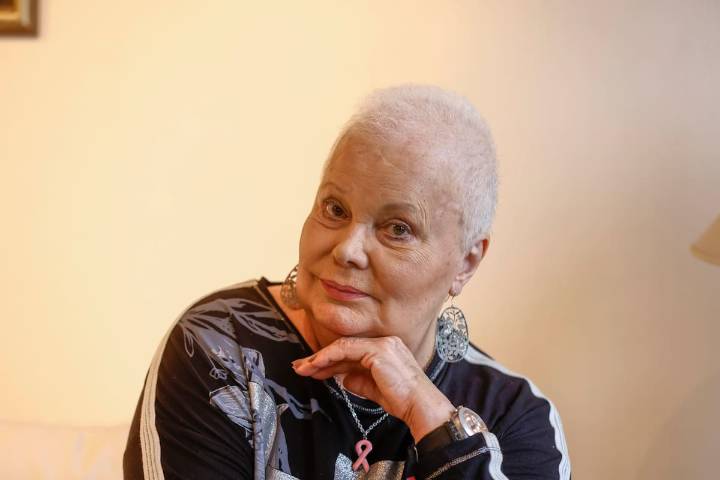 "Hay que luchar siempre". Marta González: amor, decepciones y batallas de una actriz que vuelve a los escenarios