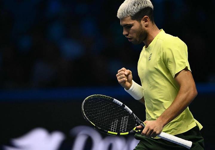 Se reanuda el partido entre Alcaraz y Sinner