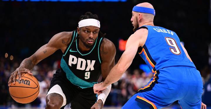 Blazers Cower to Thunder 95