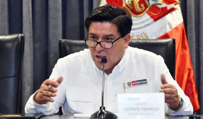 Policías descubiertos en flagrancia delictiva serán retirados inmediatamente, anuncia ministro del Interior