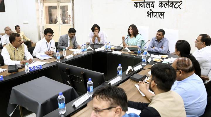 MP News: ECI Director Shows Displeasure Over The Lack Of Mapping On BLO App