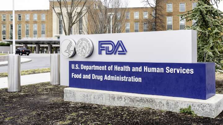 FDA to raise hurdles for vaccines, faulting COVID shots for 10 kids' deaths