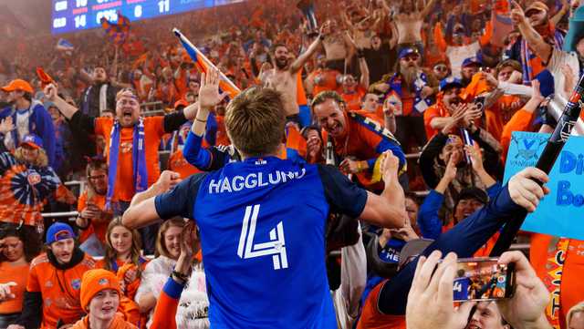 'You can't go wrong with Cincinnati fans': FC Cincinnati fans celebrate win over Columbus to advance in MLS playoffs