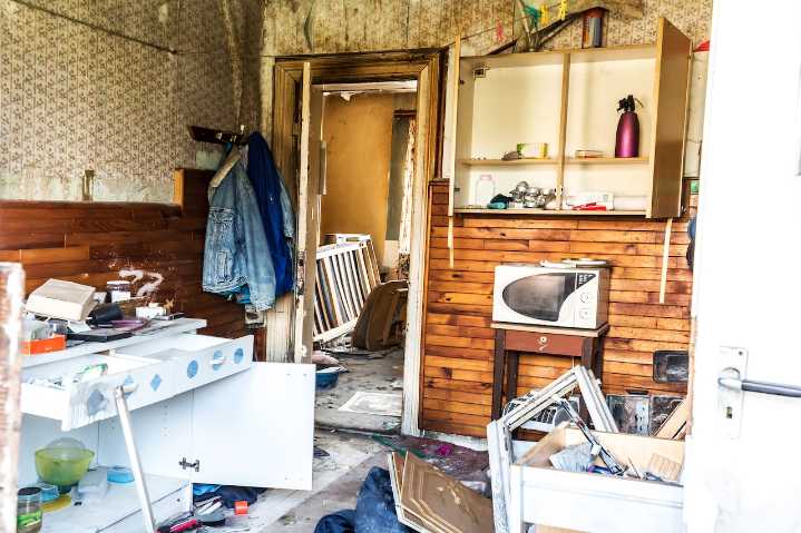 Dear Annie: My daughter ransacked my home