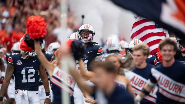How good is Auburn football job given program's 5