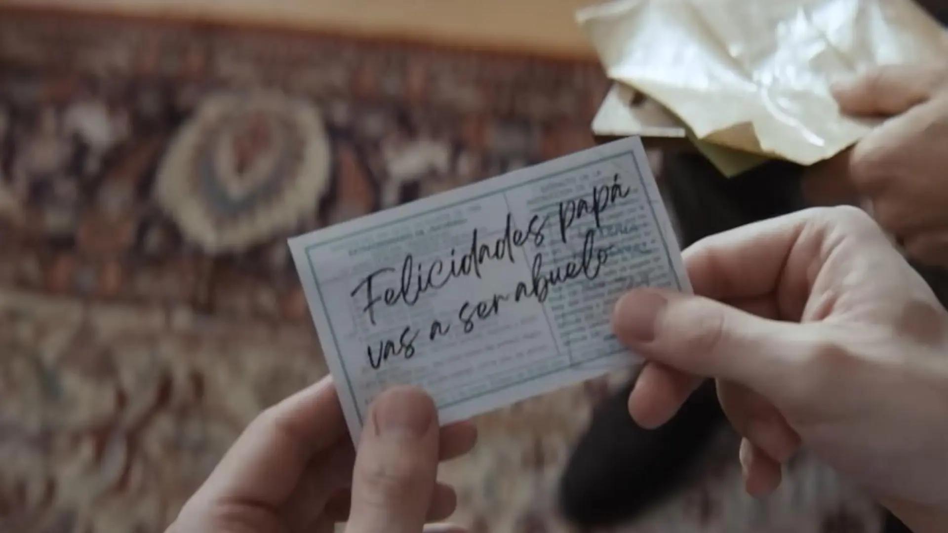 ¿Se puede cobrar un décimo si alguien ha escrito en él como ocurre en el anuncio de la Lotería de Navidad?