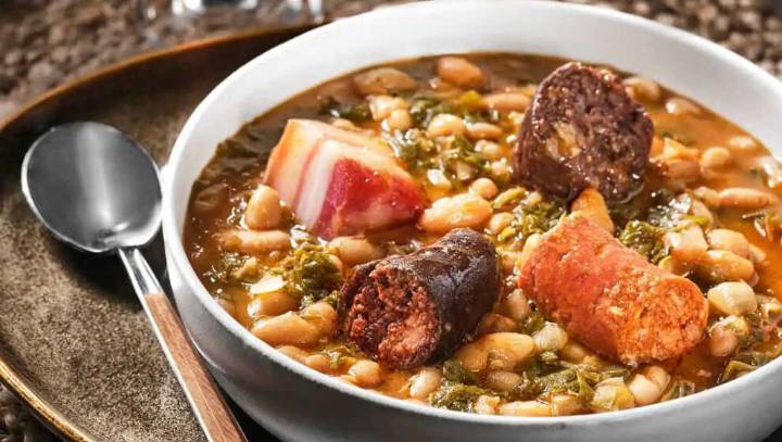 El programa de televisión 'Batalla de restaurantes’ viaja a Cantabria en busca del mejor cocido montañés