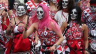 Catrinas y protestas contra la violencia sobresalen en el Gran Desfile de Día de Muertos