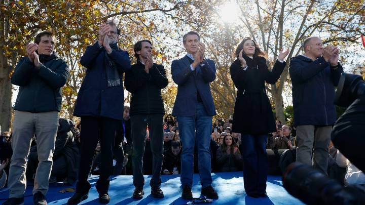 Feijoo pide elecciones porque «el sanchismo está en la cárcel y debe salir del Gobierno»