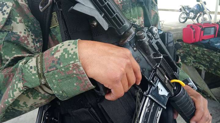 Cuatro militares heridos deja ataque a camioneta oficial en Arauquita