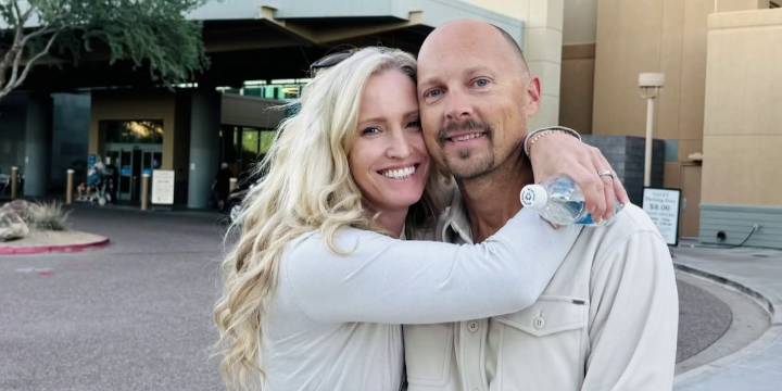 Love Lifeline: Arizona woman donates kidney to husband in remarkable match