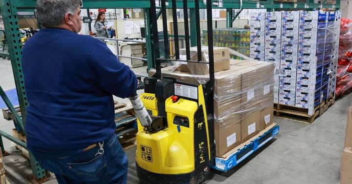 Local groups step up as residents wait for SNAP benefits