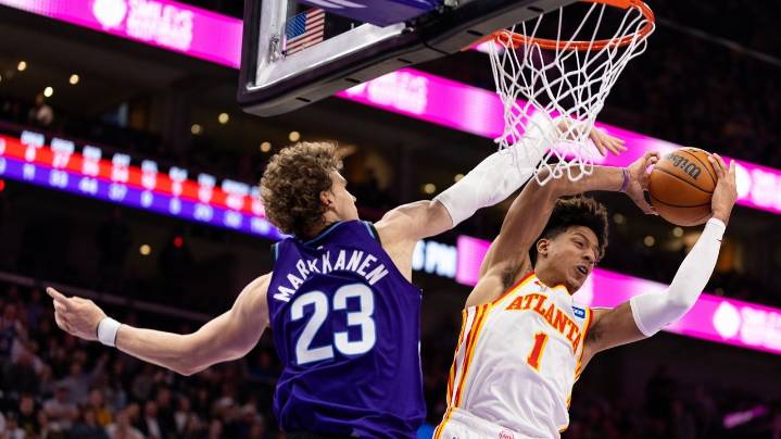 Jalen Johnson leads the Hawks past the Jazz with a triple