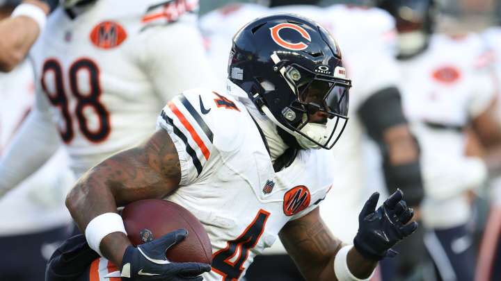 D'Andre Swift gives Bears a 7