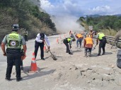 Reportan más de 12 horas de afectaciones en la Barranca Larga