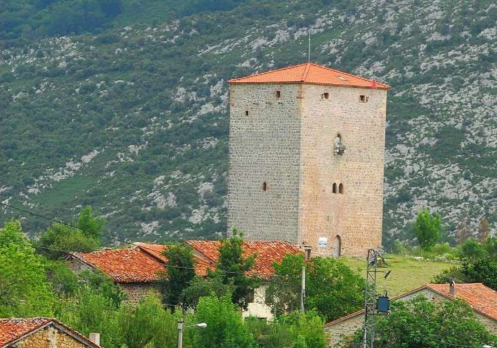 Turismo gastará casi 850.000 euros en Obeso para resaltar la torre Rubín de Celis