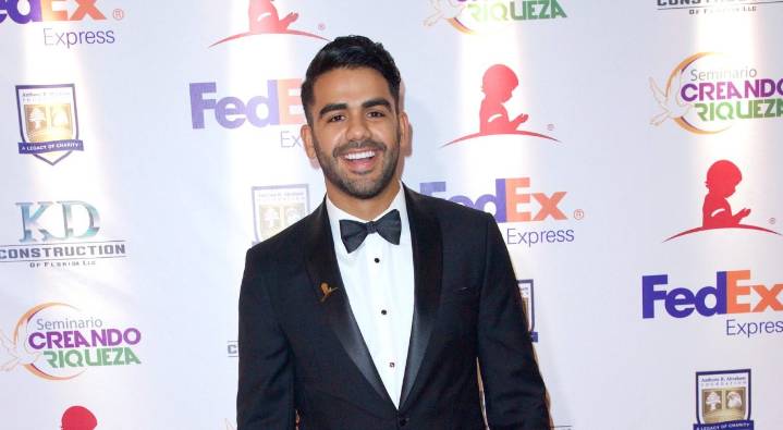 “Vive de las apariencias”: Alofoke explota contra Carlos Adyan por críticas sobre su reality