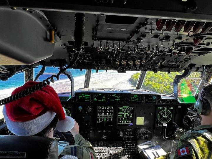 8 Wing/CFB Trenton deploying for Operation Christmas Drop