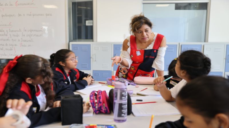 Minedu: más de 420 000 profesores reciben aumento de sueldo en noviembre