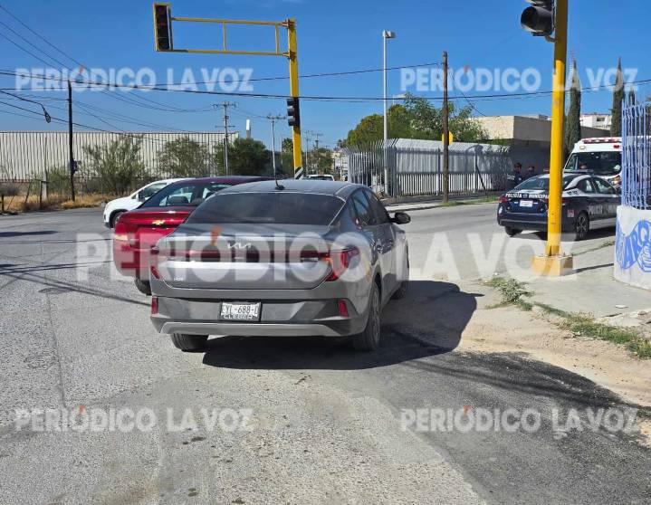 Choque en Monclova: conductor imprudente causa accidente a joven