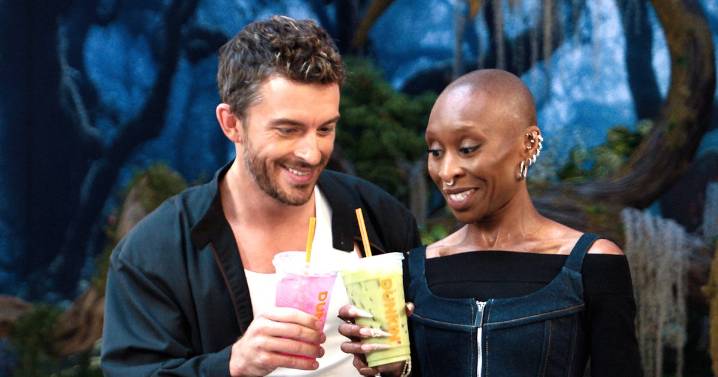 An Honest Review Of Dunkin's 'Wicked' Green Matcha & Pink Refresher