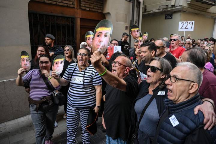 Even After Valencia’s Floods, Climate Skeptics Keep Rising