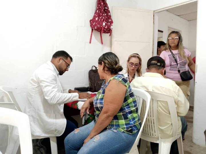 Más de 100 adultos mayores beneficiados con jornada de salud y alimentos en Jusepín