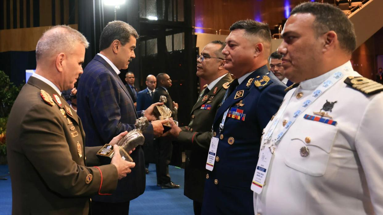 Presidente Maduro destaca innovación científica de la FANB para defensa nacional