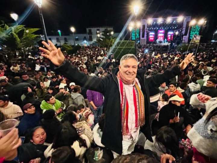 Un candidato peruano prófugo de la Justicia entró ilegal a la Argentina y pidió asilo: "Comparto muchas cosas con Milei"