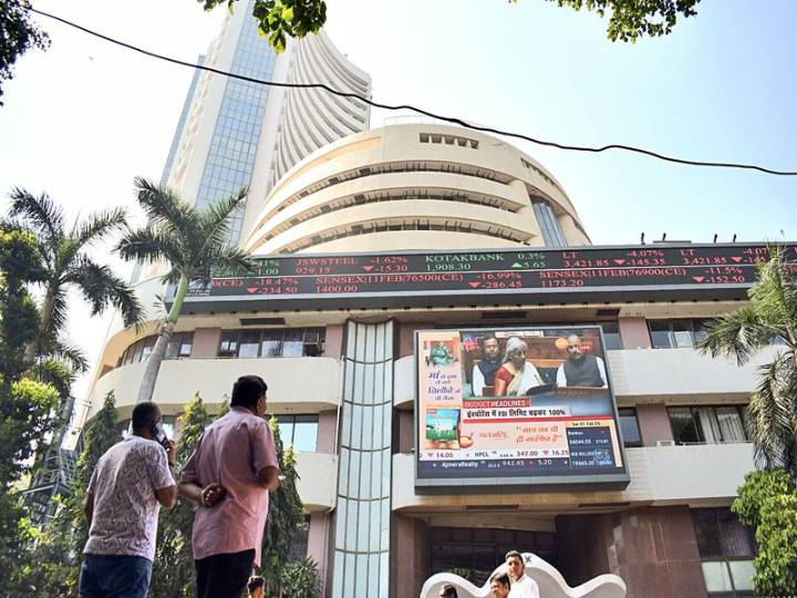 Sensex, Nifty open flat; experts say volatility to continue as markets inching towards all time high