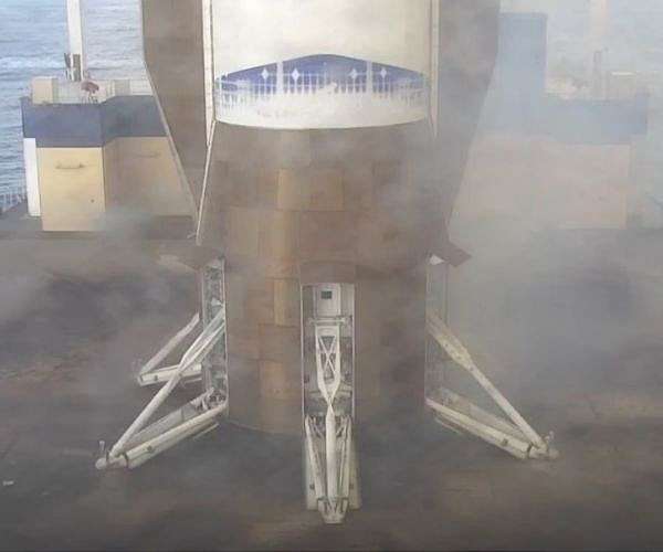 Blue Origin�s New Glenn Nails First Ocean Booster Landing