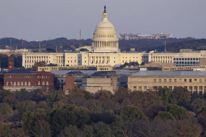 Valley lawmakers react to the end of 43-day government shutdown
