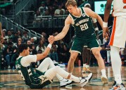 12ª derrota consecutiva de los Milwaukee Bucks, cayeron 129×116 con Detroit Pistons