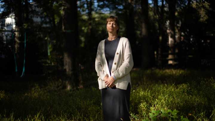 Federal workers who criticized Trump during shutdown put on leave : NPR