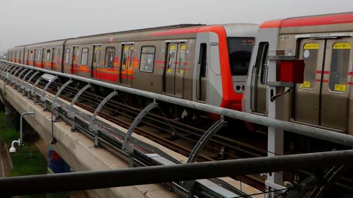 Línea 4 volvió a estar operativa tras suspensión por "persona en la vía"