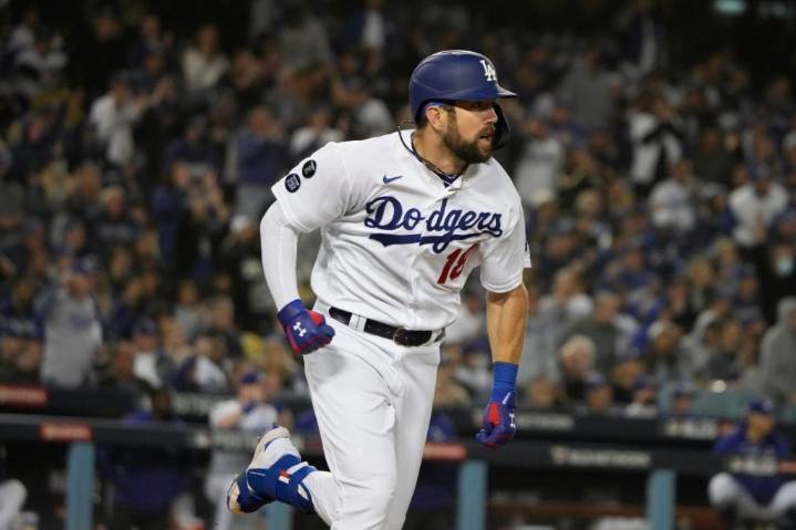 Padres add experience bench coach, rookie hitting coach