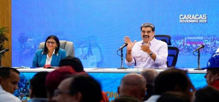 Presidente Maduro invita a votar en los cinco mil 336 circuitos comunales del país