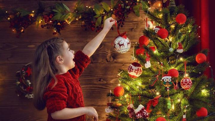 El supermercado que está liquidando decoración navideña a buenos precios