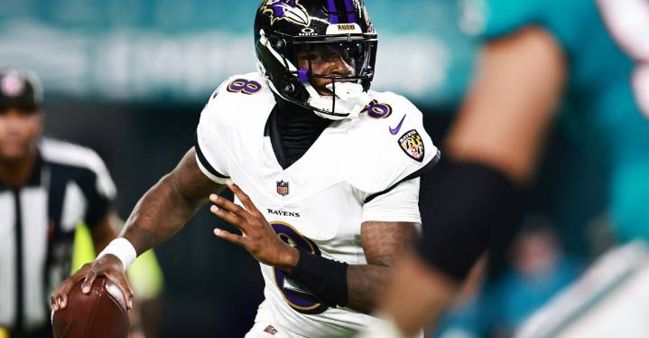 Week 10 early game thread: What game are you watching this morning?