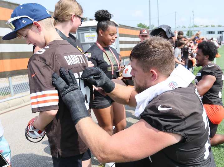 Why Wyatt Teller hopes to retire a Cleveland Brown amid trade rumors, losing season
