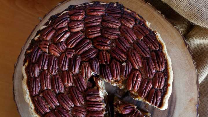 5 Thanksgiving pie recipes, from apple to pecan, to try this year