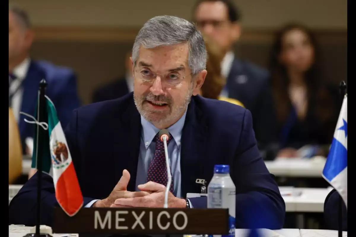 Juan Ramón de la Fuente representará a Claudia Sheinbaum en la Cumbre CELAC